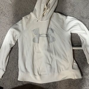 white under armour hoodie